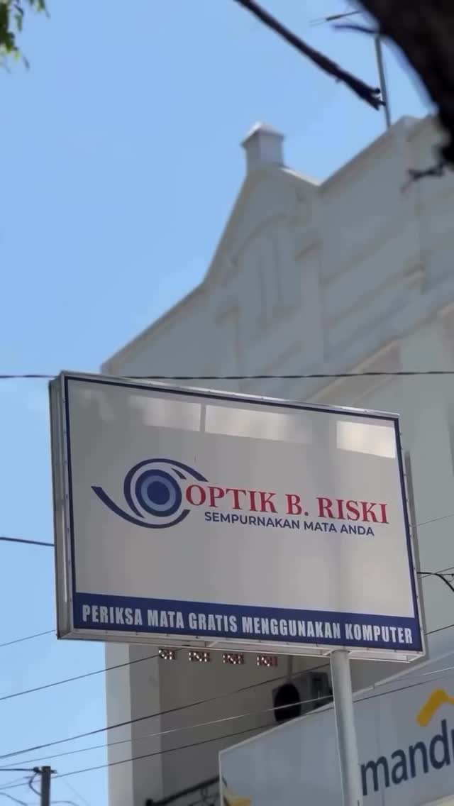 Optik B. Riski Pagar Alam